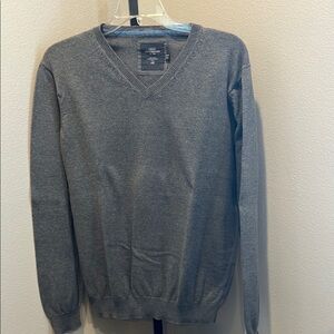 H&M Gray V-Neck Sweater Classic Knit